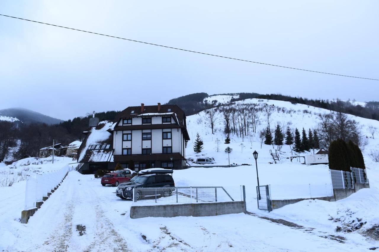 Villa Mramor Brzeće Kültér fotó